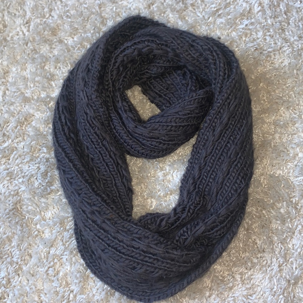 Dark grey scarf
